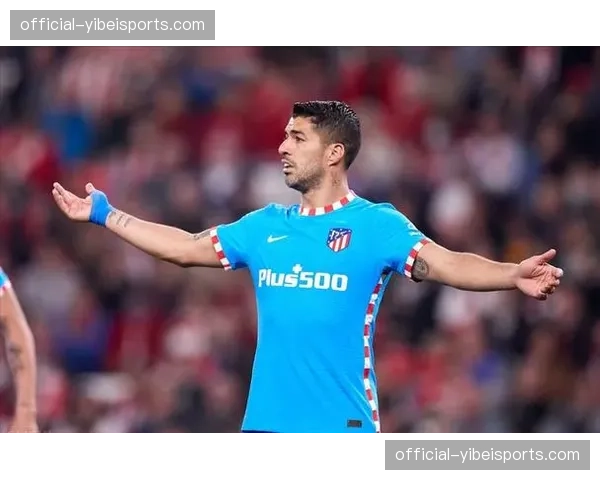 半场:克莱蒙0-2落后于里昂,进攻端颗粒无收 半场:克莱蒙0-2落后于里昂,进攻端颗粒无收