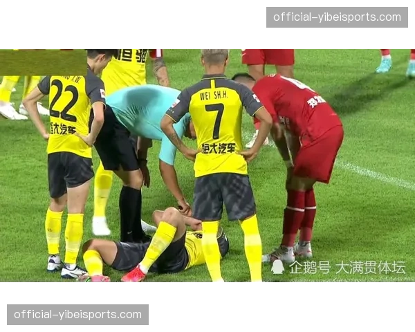 即时：第78分钟，VAR介入复核，主裁判取消尼斯点球判罚